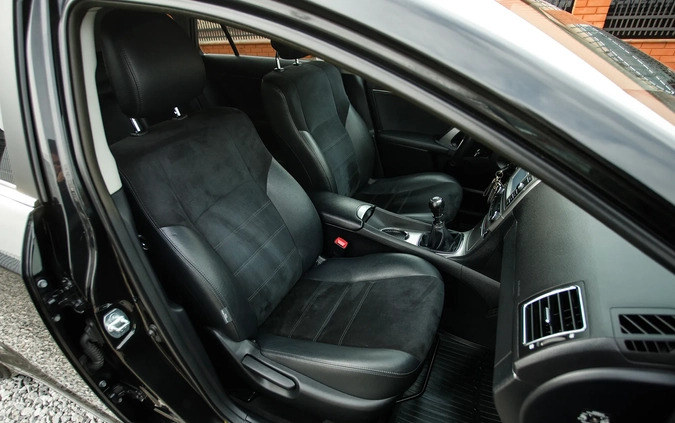 Toyota Avensis cena 47900 przebieg: 214000, rok produkcji 2014 z Radom małe 742